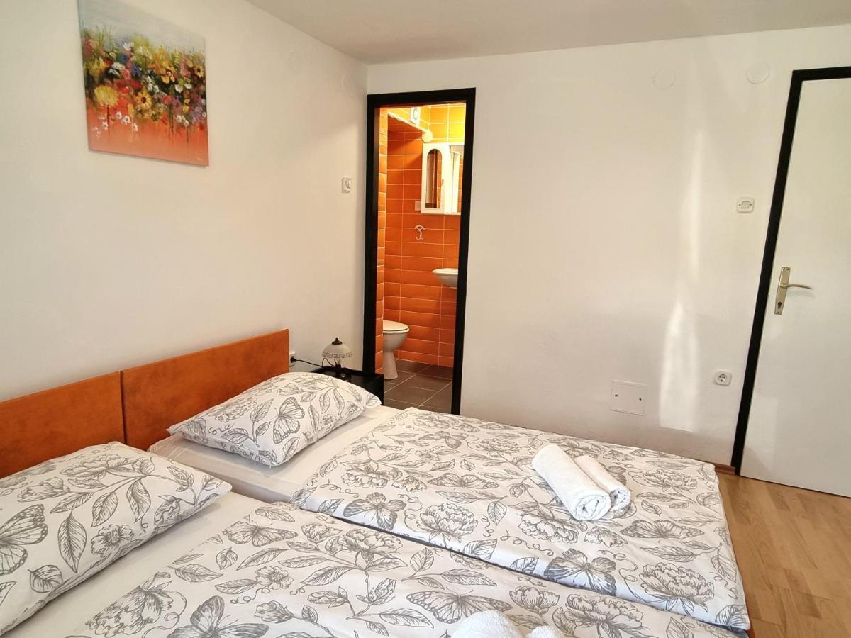 Apartment Deni Skrbčići Eksteriør billede